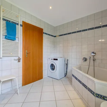 Renate 2 Apartment *