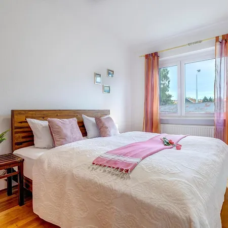 Renate 2 Appartement *